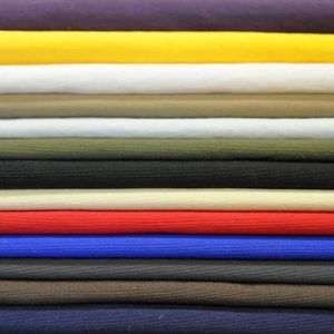 Porno ota qizini dostlariga karta oyinida yoqotdi